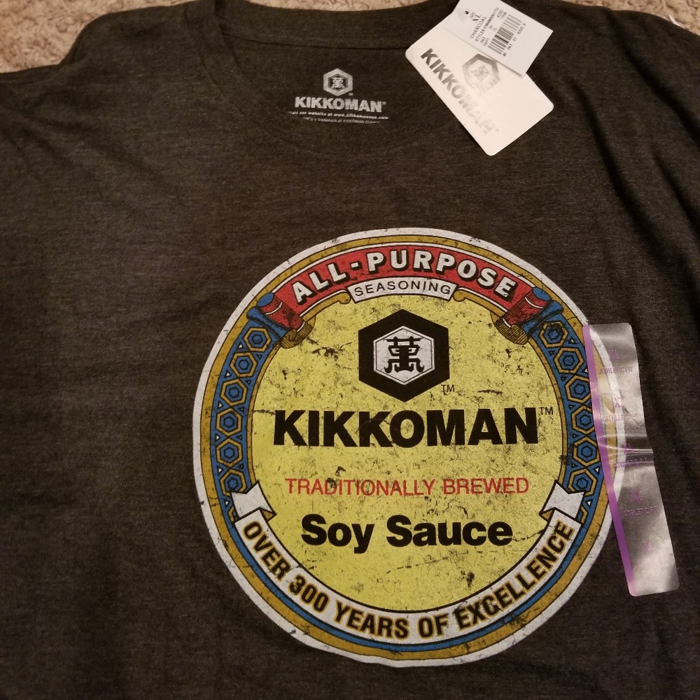 Mens graphic "Kikkoman soy sauce" brand tshirt XL